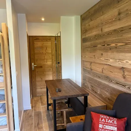 Les Clarines Apartment *