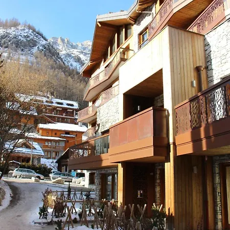 Les Clarines Apartment *