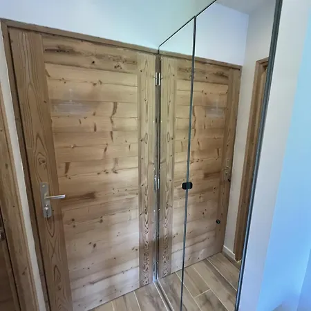 Les Clarines Apartment *